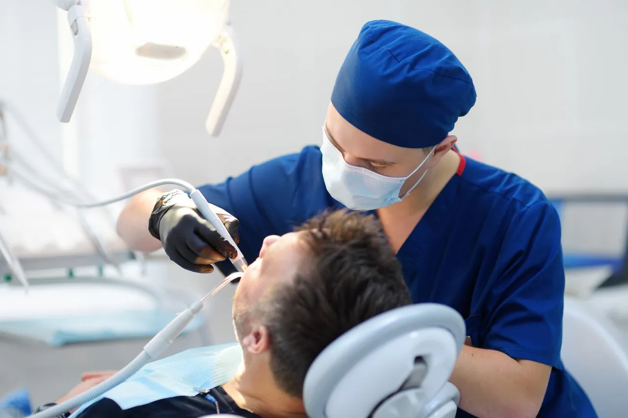 Zdjęcie Sennik wyrywanie zębów u dentysty: poznaj duchowe znaczenie tego snu
