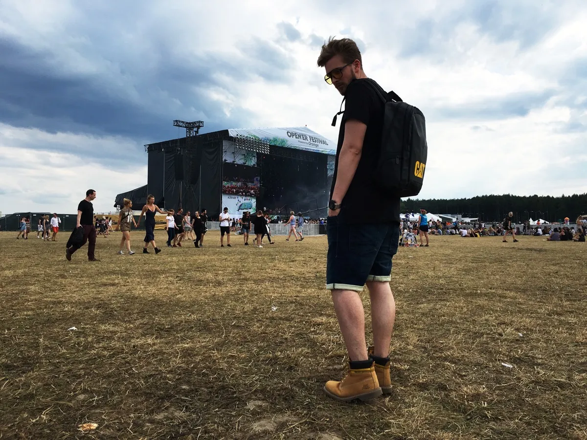 Zdjęcie Co ubrać na Open&#039;er? Wygodne i stylowe pomysły na festiwal