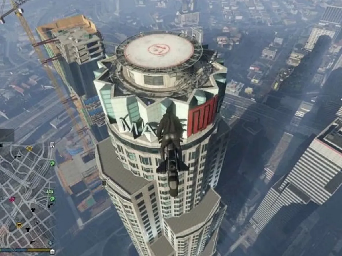 Zdjęcie Jak wejść na dach Maze Bank w GTA V i cieszyć się widokiem miasta
