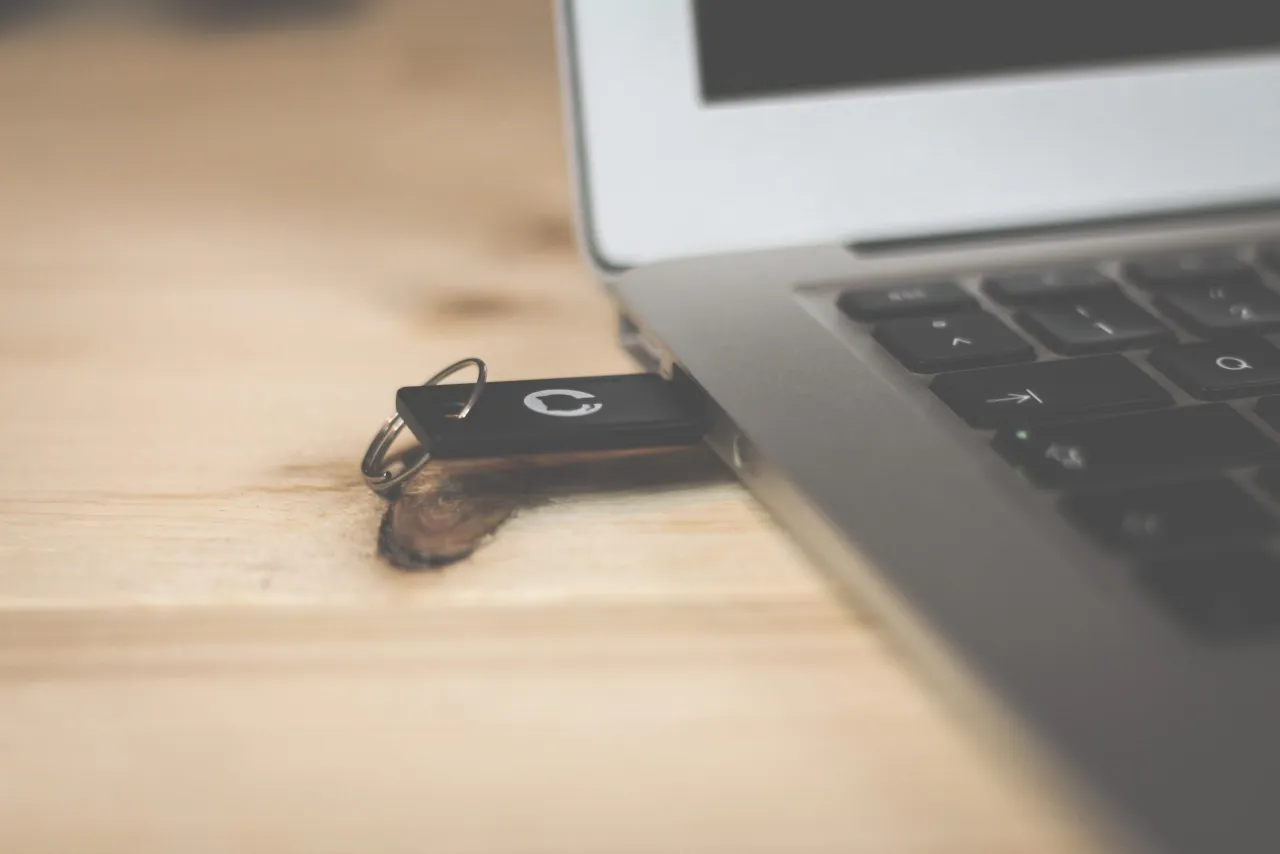 Zdjęcie Jak stworzyć bootowalny pendrive z Windows 10 bez problemów i błędów