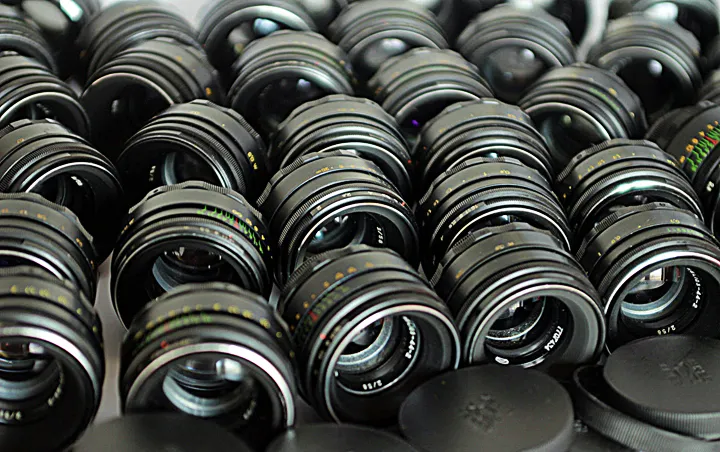 Zdjęcie Jaki obiektyw Helios wybrać? Kluczowe różnice i porady zakupowe