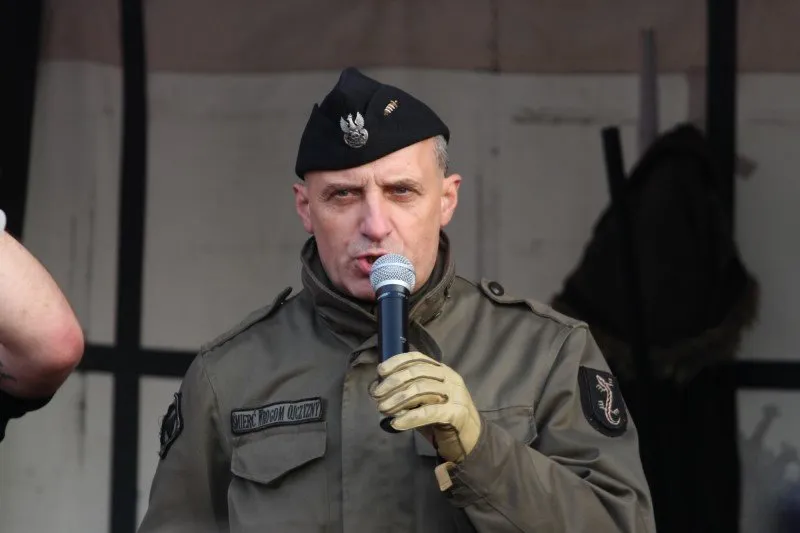 Zdjęcie Kim jest Olszański i dlaczego podbija serca widzów? Portret aktora