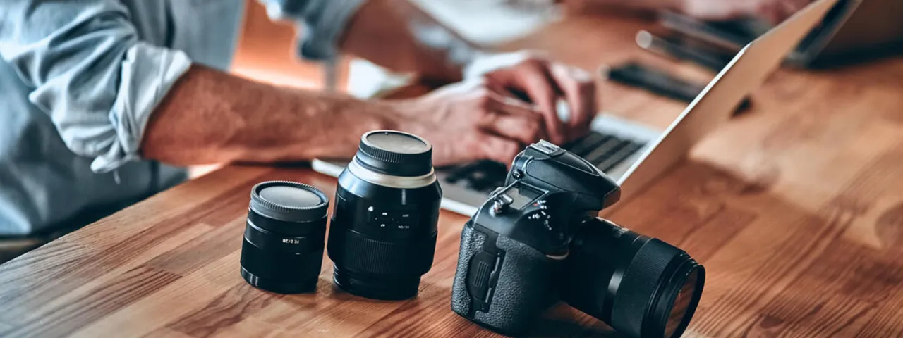 Zdjęcie Jak powinno wyglądać portfolio fotografa, aby przyciągnąć klientów