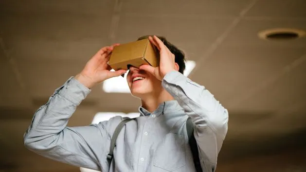Zdjęcie Jak oglądać filmy VR na telefonie i cieszyć się niesamowitym doświadczeniem