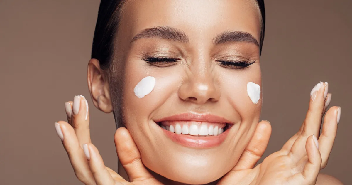 Zdjęcie Rutina facial día y noche: transforma tu piel con estos pasos esenciales