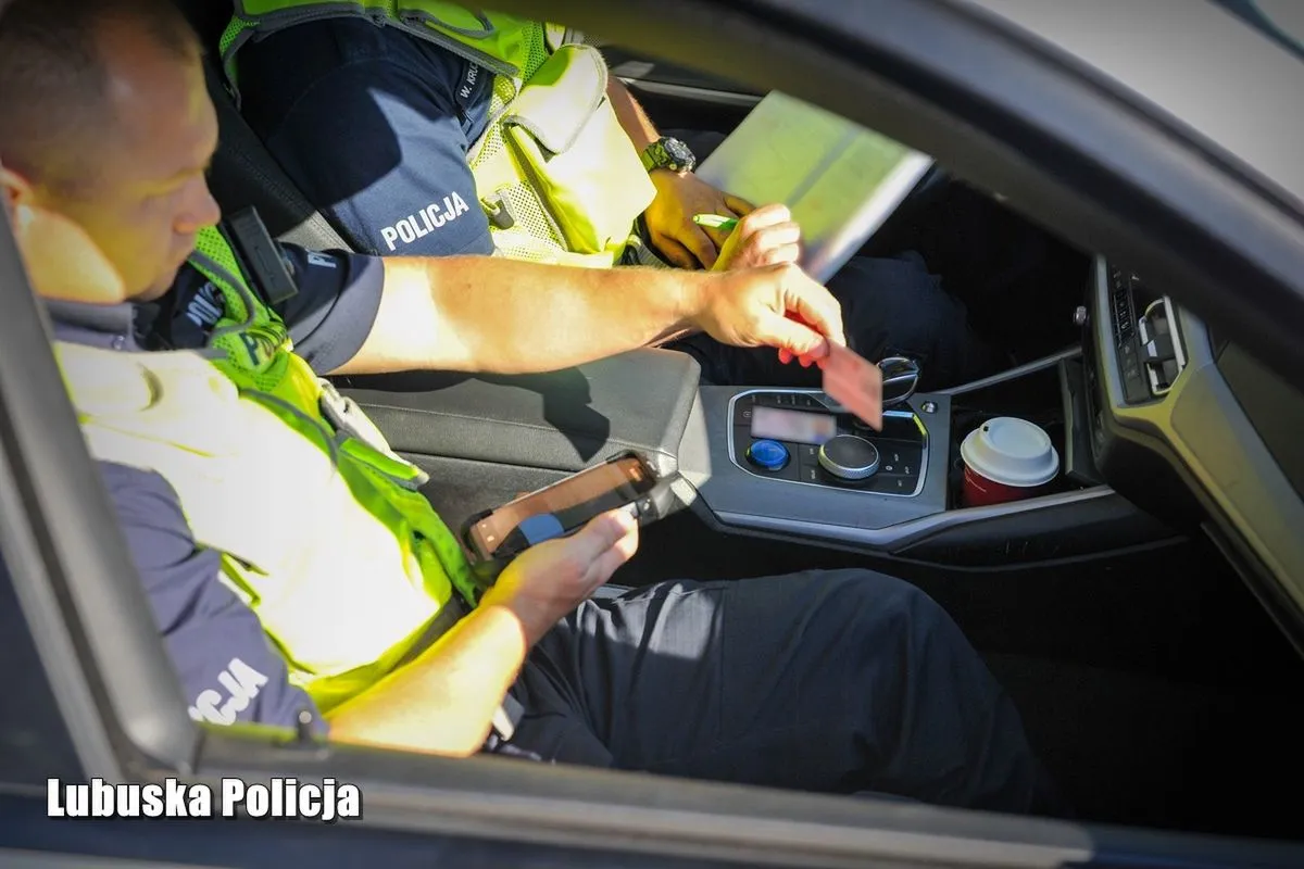 Zdjęcie Czy za przekroczenie prędkości na autostradzie można stracić prawo jazdy?