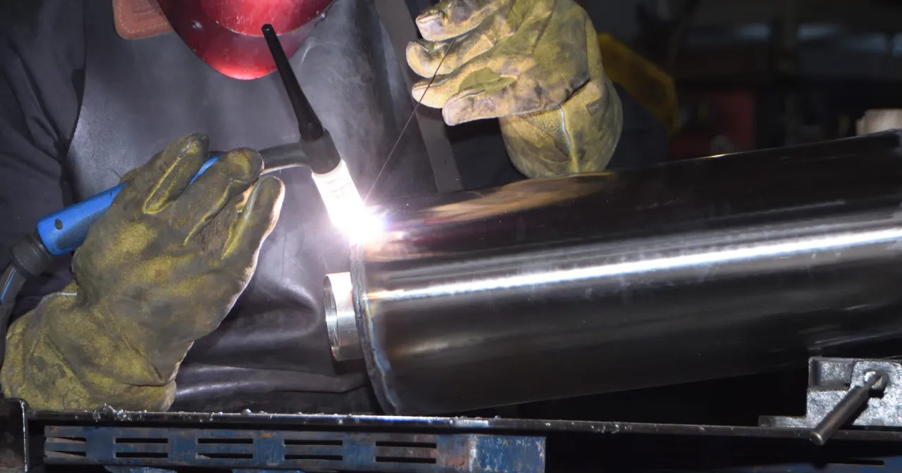 Zdjęcie Czy strumienica wyciszy wydech? Prawda o hałasie w Twoim aucie