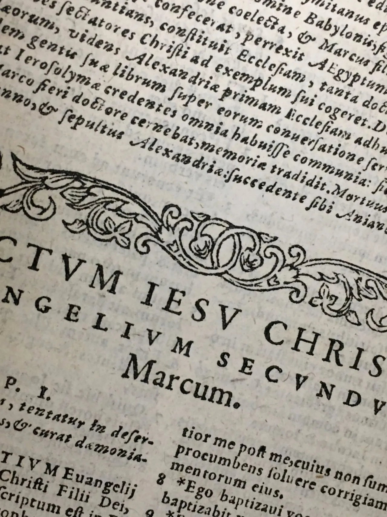 Zdjęcie Skąd się wzięła nazwa biblia? Odkryj jej fascynującą historię