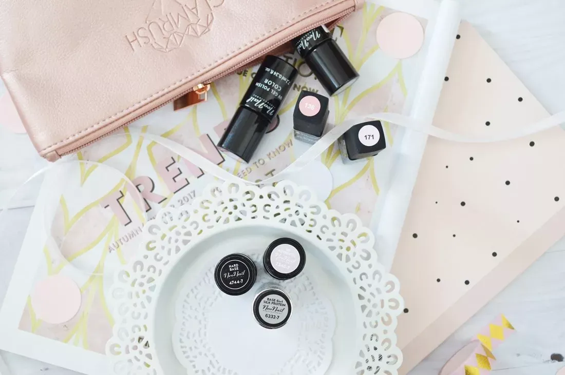 Zdjęcie Jak sprawić, aby hybryda się trzymała i nie odpadała z paznokci