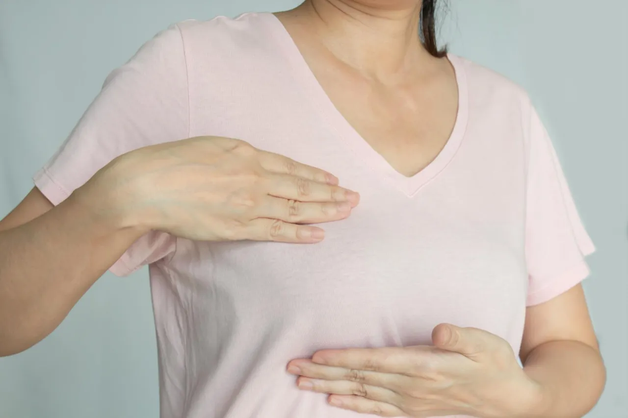 Zdjęcie Ból sutków przy menopauzie – dlaczego się pojawia i co oznacza?