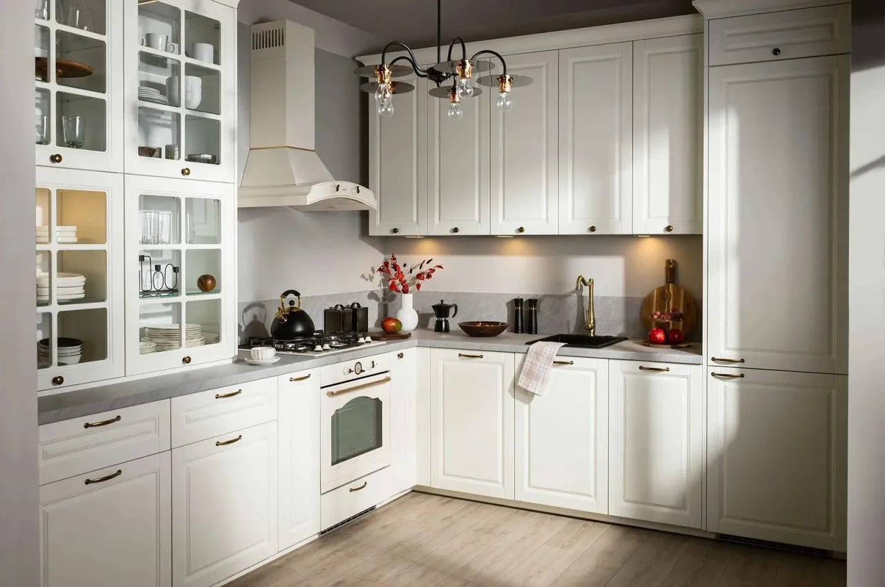 Zdjęcie Jakie uchwyty do białej lakierowanej kuchni wybrać, by nie żałować?