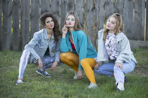 Zdjęcie Pomysły na 18 urodziny w stylu lat 90 - niezapomniana impreza