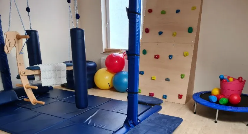 Zdjęcie Jak sala sensoryczna w przedszkolu wspiera rozwój dzieci i ich potrzeby
