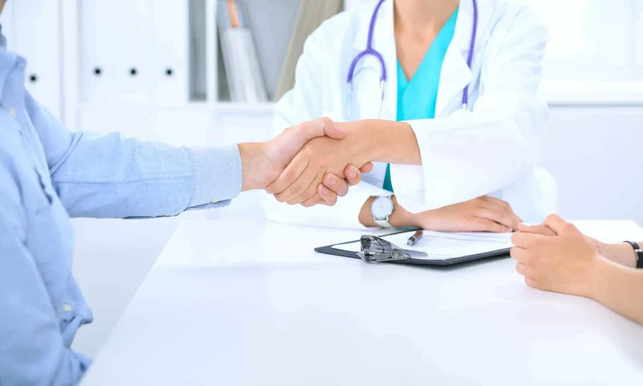 Zdjęcie Ile kosztuje godzina rehabilitacji w domu? Sprawdź ceny i usługi