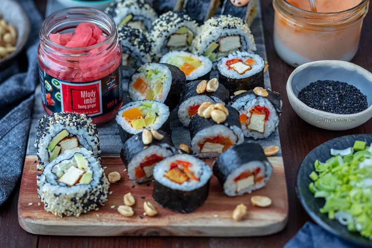 Zdjęcie Jak zrobić sushi wegetariańskie - proste przepisy i najczęstsze błędy