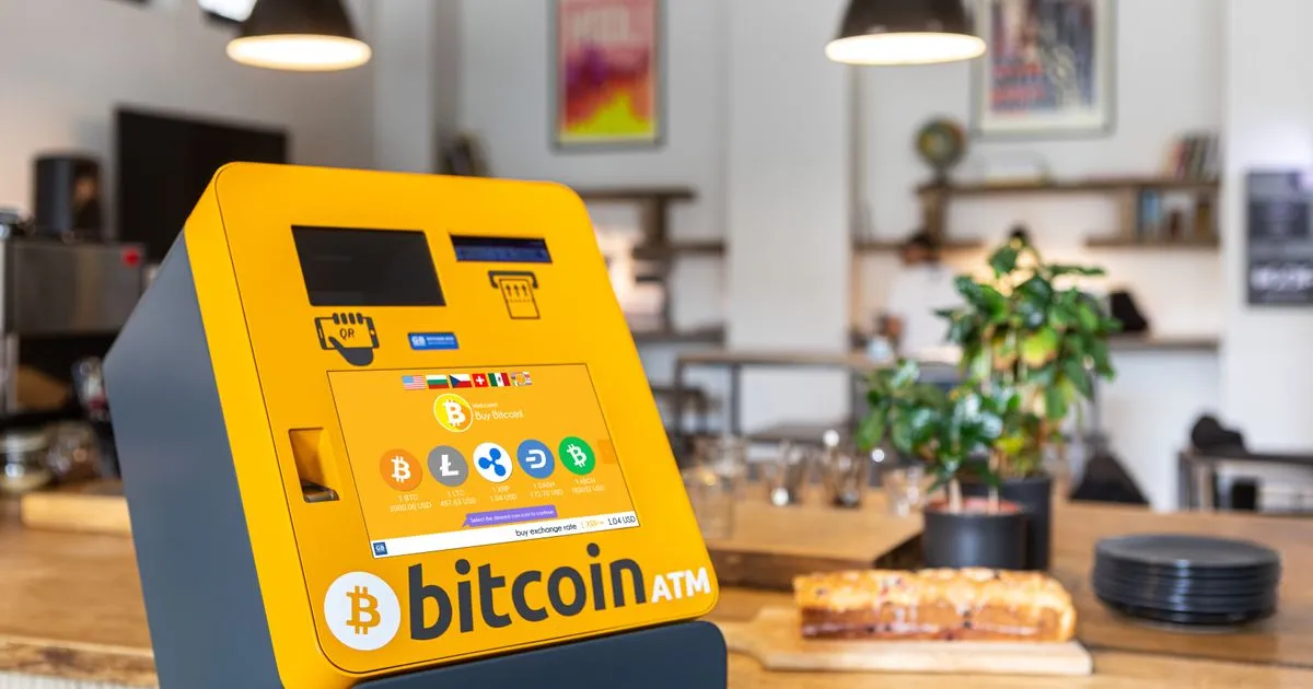 Zdjęcie Bankomaty kryptowalutowe: jak łatwo kupić i sprzedać bitcoiny