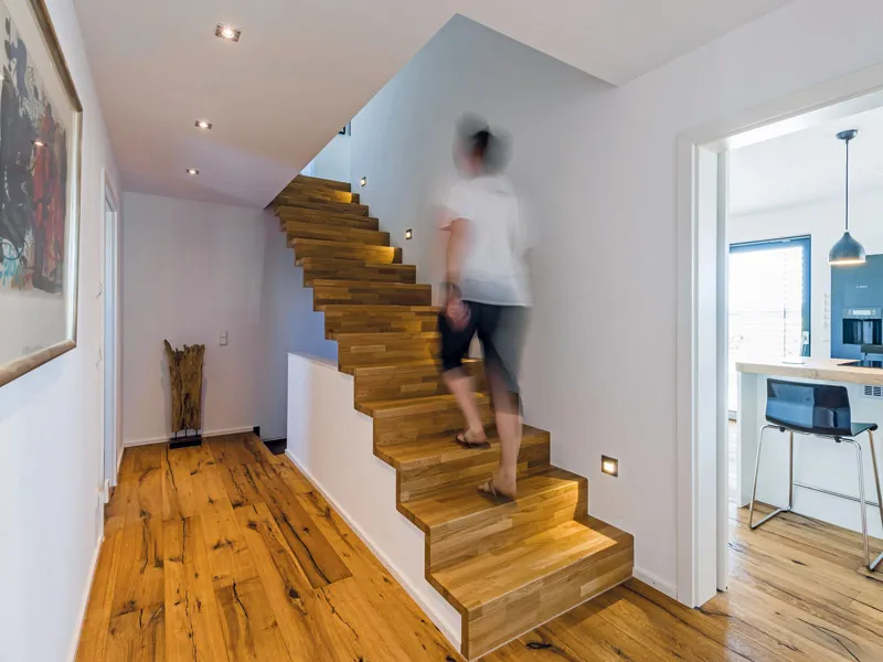 Zdjęcie Treppe im Keller und Obergeschoss: Wichtige Tipps zur Planung und Sicherheit