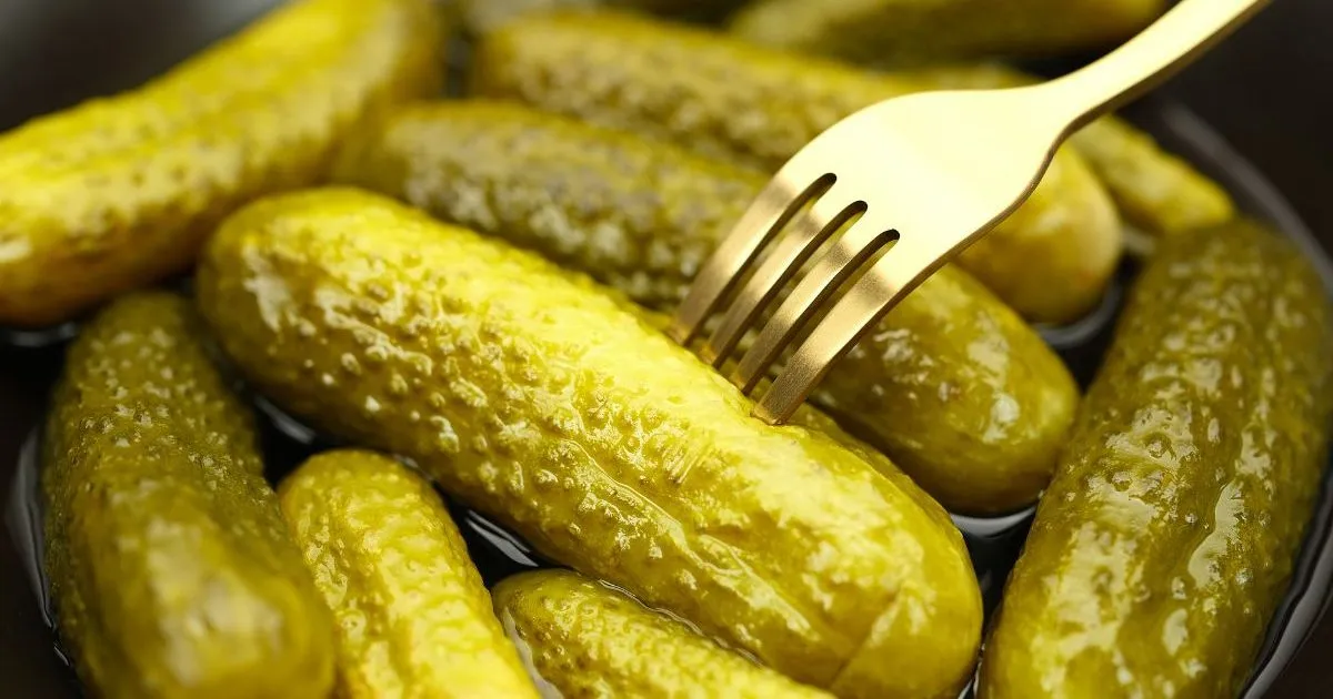 Zdjęcie Ogórki z curry i miodem: Pyszna i aromatyczna przekąska