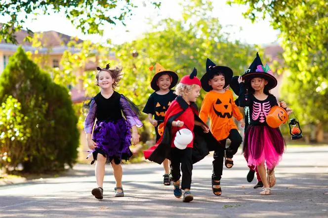Zdjęcie Jak można ubrać dziecko na halloween: pomysły i bezpieczne kostiumy