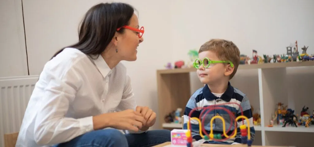 Zdjęcie Psycholog w przedszkolu: Kiedy i jak wesprzeć Twoje dziecko?