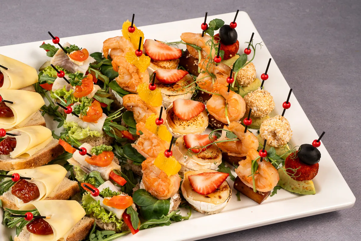 Zdjęcie Gdzie kupić przekąski na imprezę? Sprawdź najlepsze opcje teraz