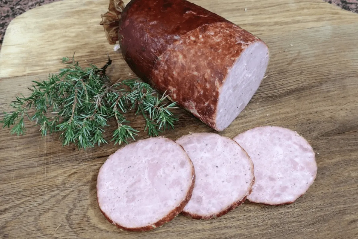 Zdjęcie Kiełbasa drobiowa parzona - smaczne przepisy i wartości odżywcze