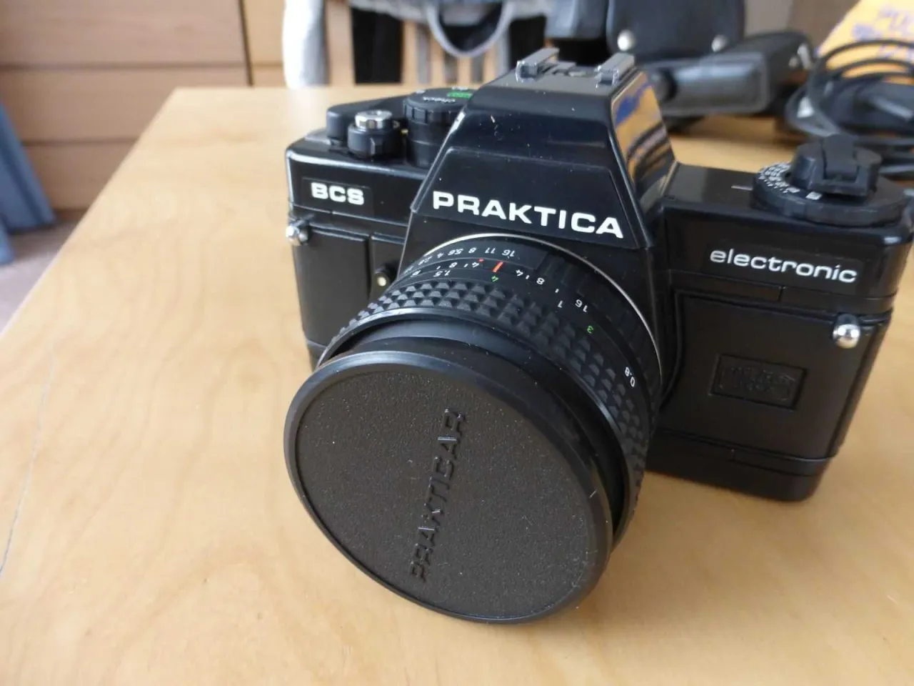 Zdjęcie Aparat fotograficzny Praktica lustrzanka: historia, modele i wartość