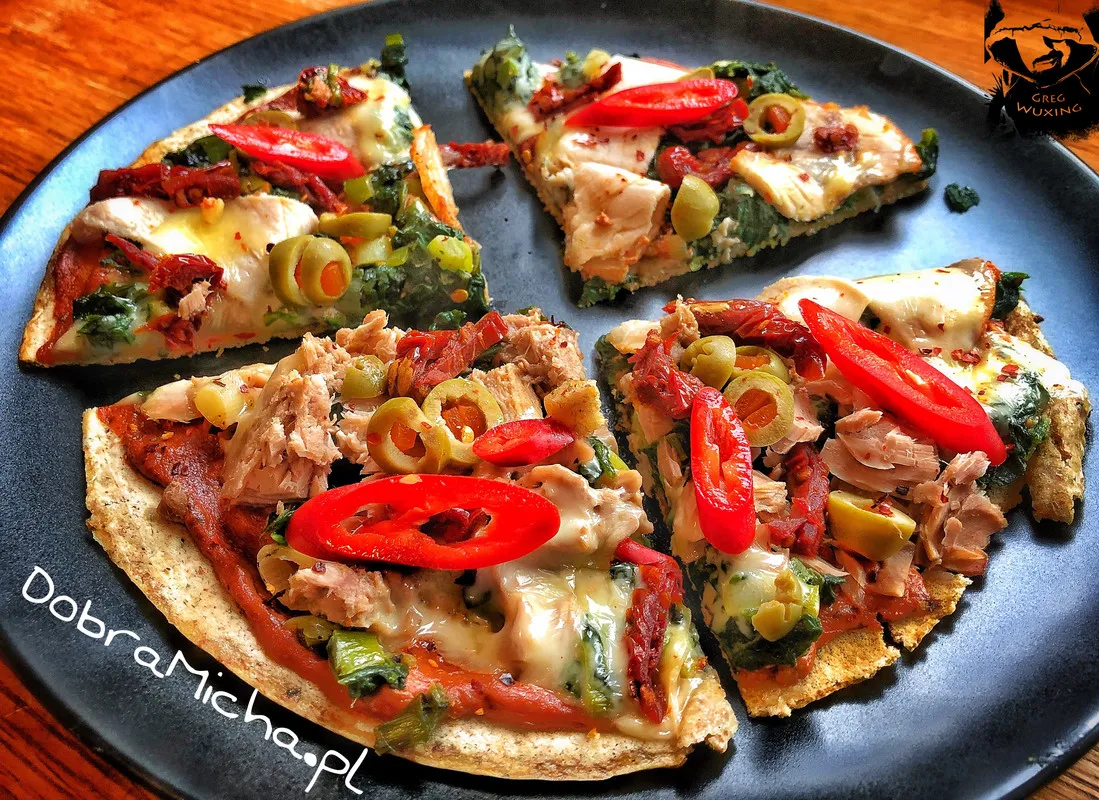 Zdjęcie Fit pizza z patelni: Szybki przepis na niskokaloryczną ucztę