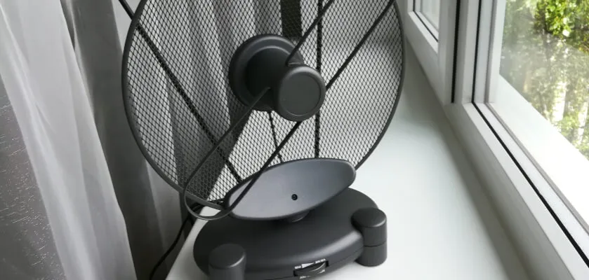 Zdjęcie Czy antena zewnętrzna może być w domu? Sprawdź, co musisz wiedzieć