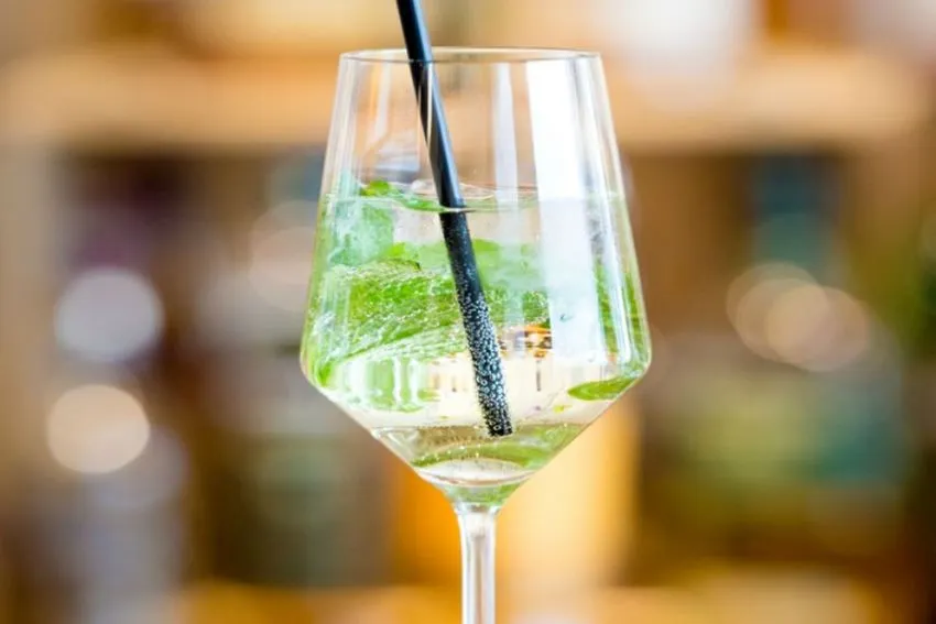 Zdjęcie Włoski drink: odkryj najlepsze przepisy na włoskie koktajle