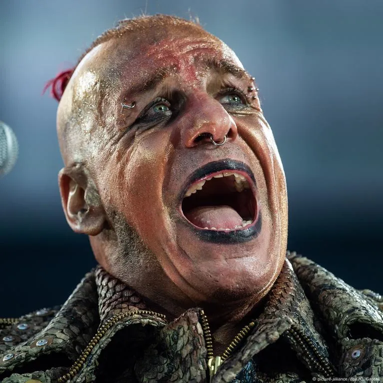 Zdjęcie Die tiefere Bedeutung von Rammstein Liedern: Themen und Analysen