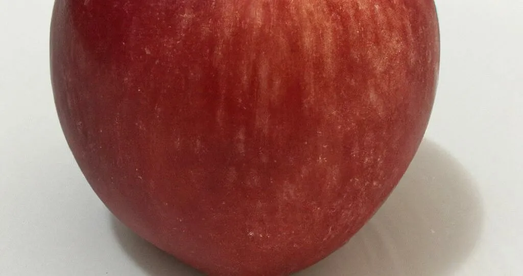 Zdjęcie Ile kcal ma jabłko i jak wpływa na codzienną dietę - Wartości odżywcze