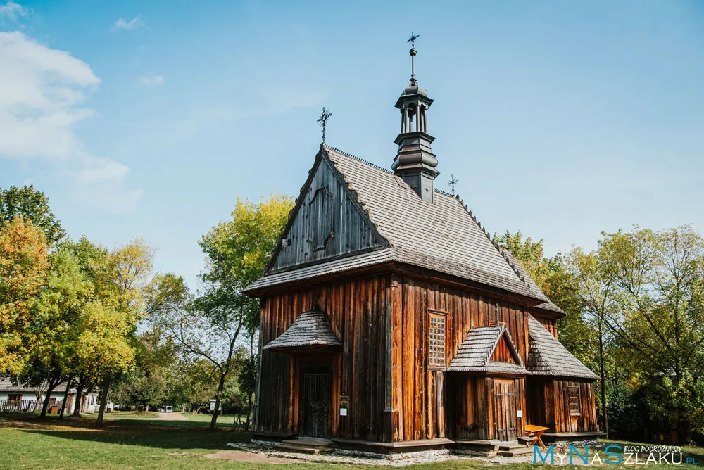 Zdjęcie Skansen koło Kielc: Odkryj fascynującą historię i tradycje Kielecczyzny