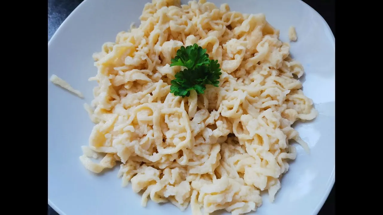 Zdjęcie Lane kluski idealne do zupy: Prosty przepis i sekrety perfekcji