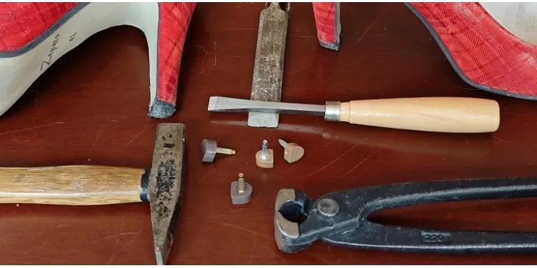 Zdjęcie Jak wymienić fleki w obcasach i uniknąć kosztownych napraw