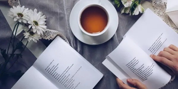 Zdjęcie Wiersze o miłości: odkryj emocje i piękno uczuć w poezji