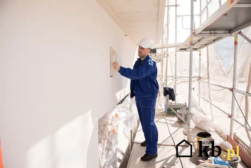 Zdjęcie Ile zarabia pracownik elewacji? Zaskakujące fakty o wynagrodzeniach