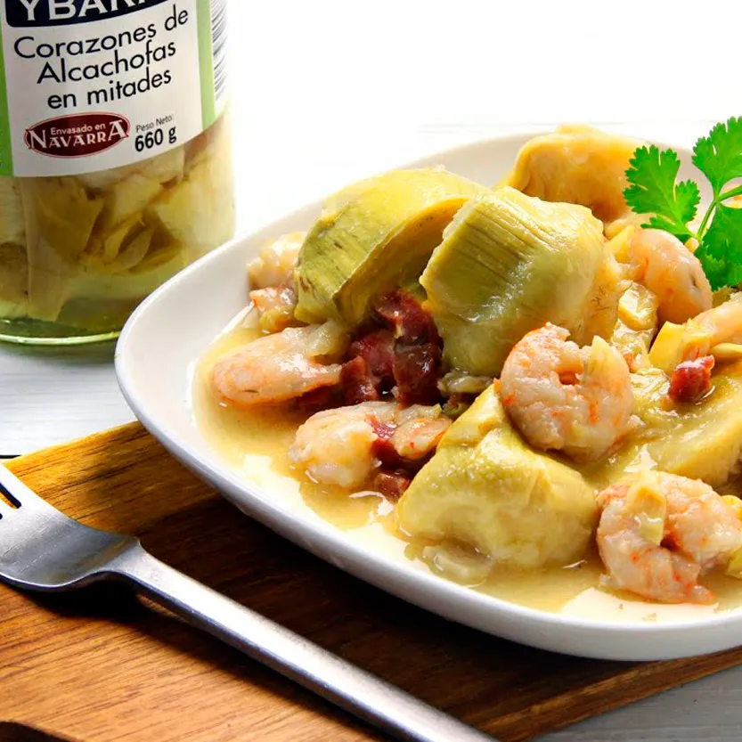 Zdjęcie Receta deliciosa de alcachofas con jamón y gambas en crema