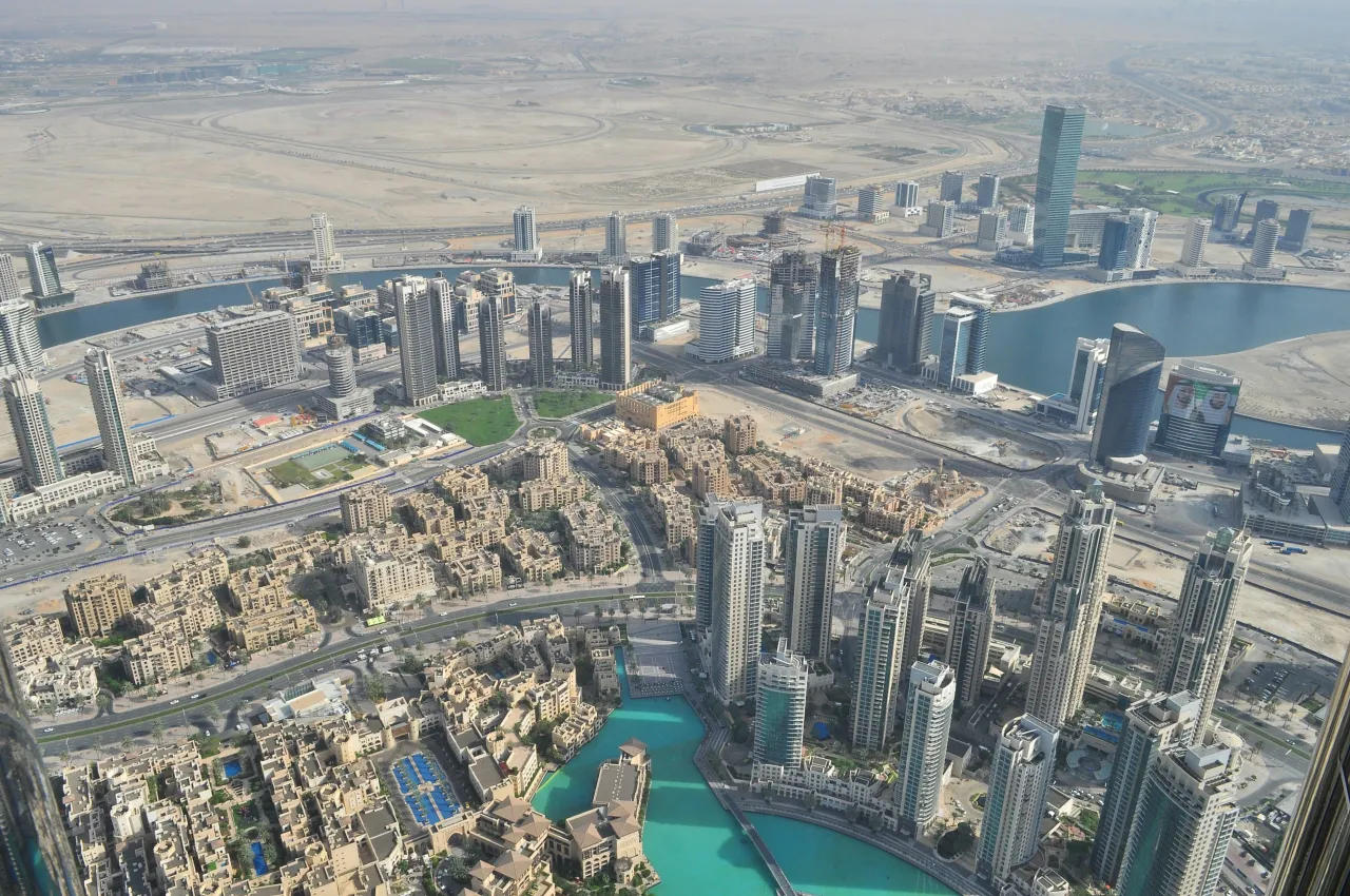 Zdjęcie Ile metrów ma najwyższy budynek świata? Zaskakujące fakty o Burj Khalifa