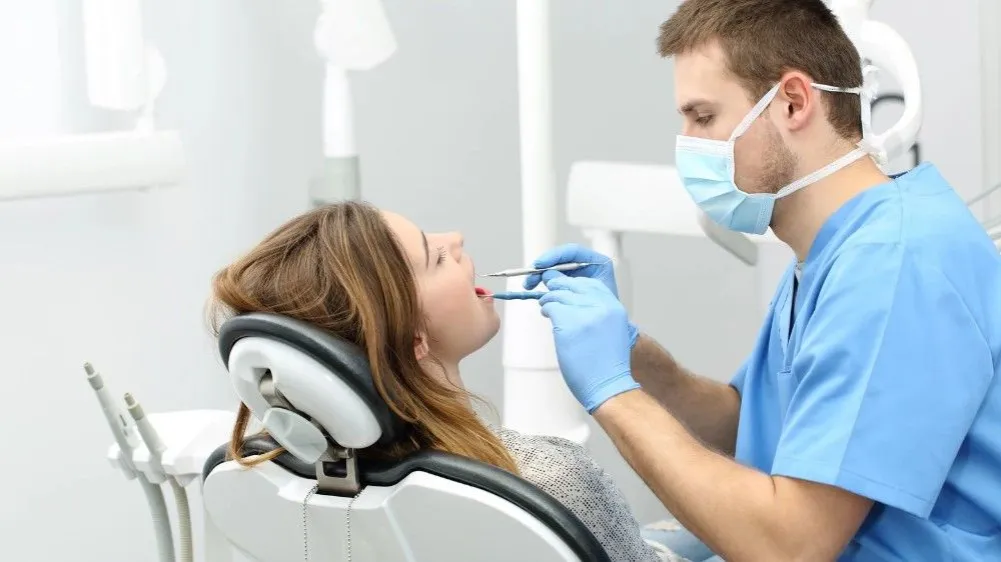 Zdjęcie Czy dentystę można odliczyć od podatku? Sprawdź, co musisz wiedzieć