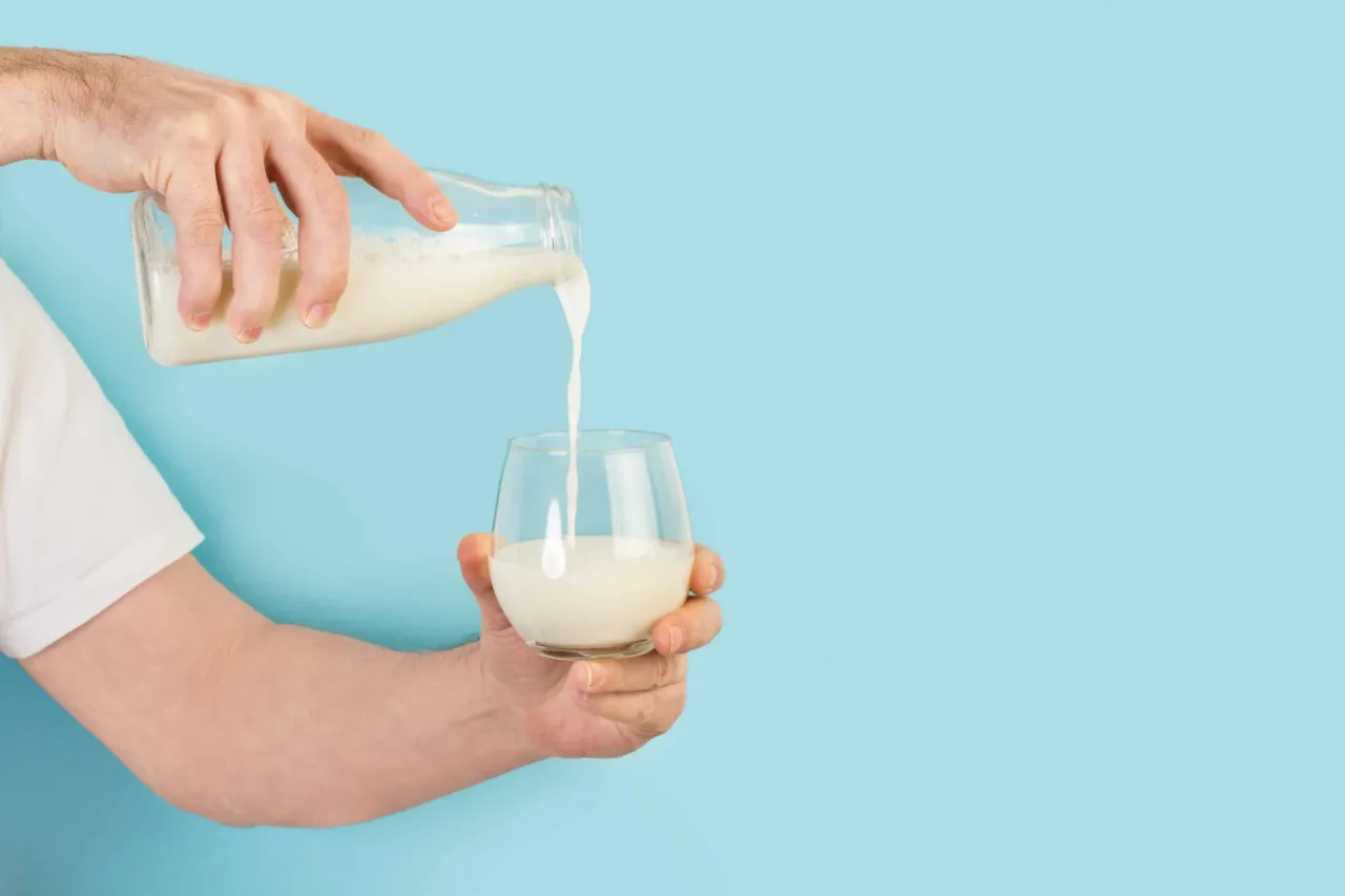 Zdjęcie Czy mleko podnosi cholesterol? Odkryj prawdę o jego wpływie na zdrowie