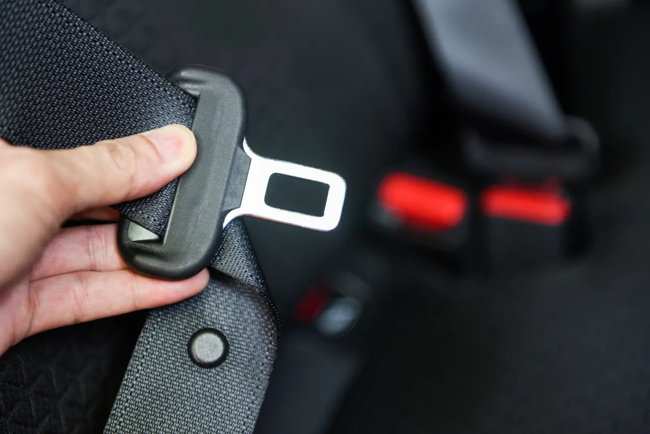 Zdjęcie Sicherheitsgurt auto wechseln: So vermeiden Sie gefährliche Mängel