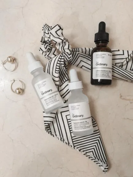 Zdjęcie Jak używać serum: 10 zasad skutecznej aplikacji na twarz