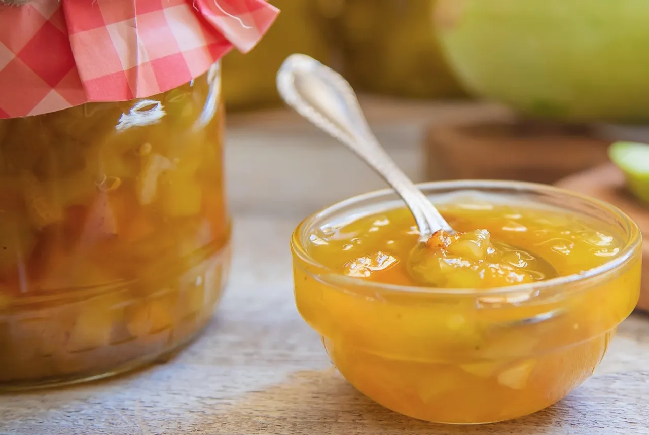 Zdjęcie Cukinia na słodko jak ananas – zaskakujący przepis na słodkie przetwory