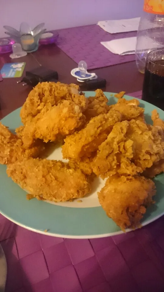 Zdjęcie Skrzydełka z kurczaka jak z KFC – przepis na chrupiące danie w domu