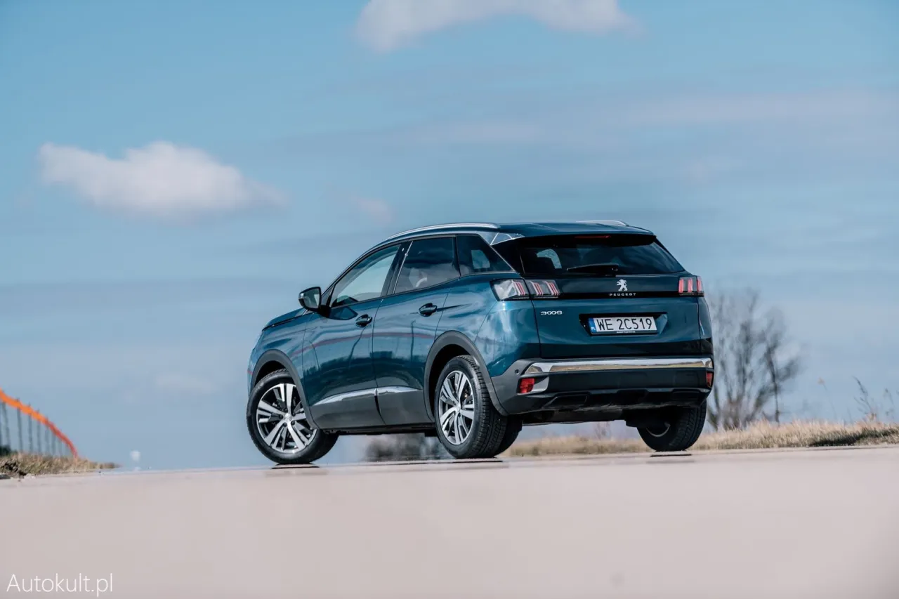 Zdjęcie Peugeot 3008 II – jaki silnik wybrać, aby zaoszczędzić na paliwie?