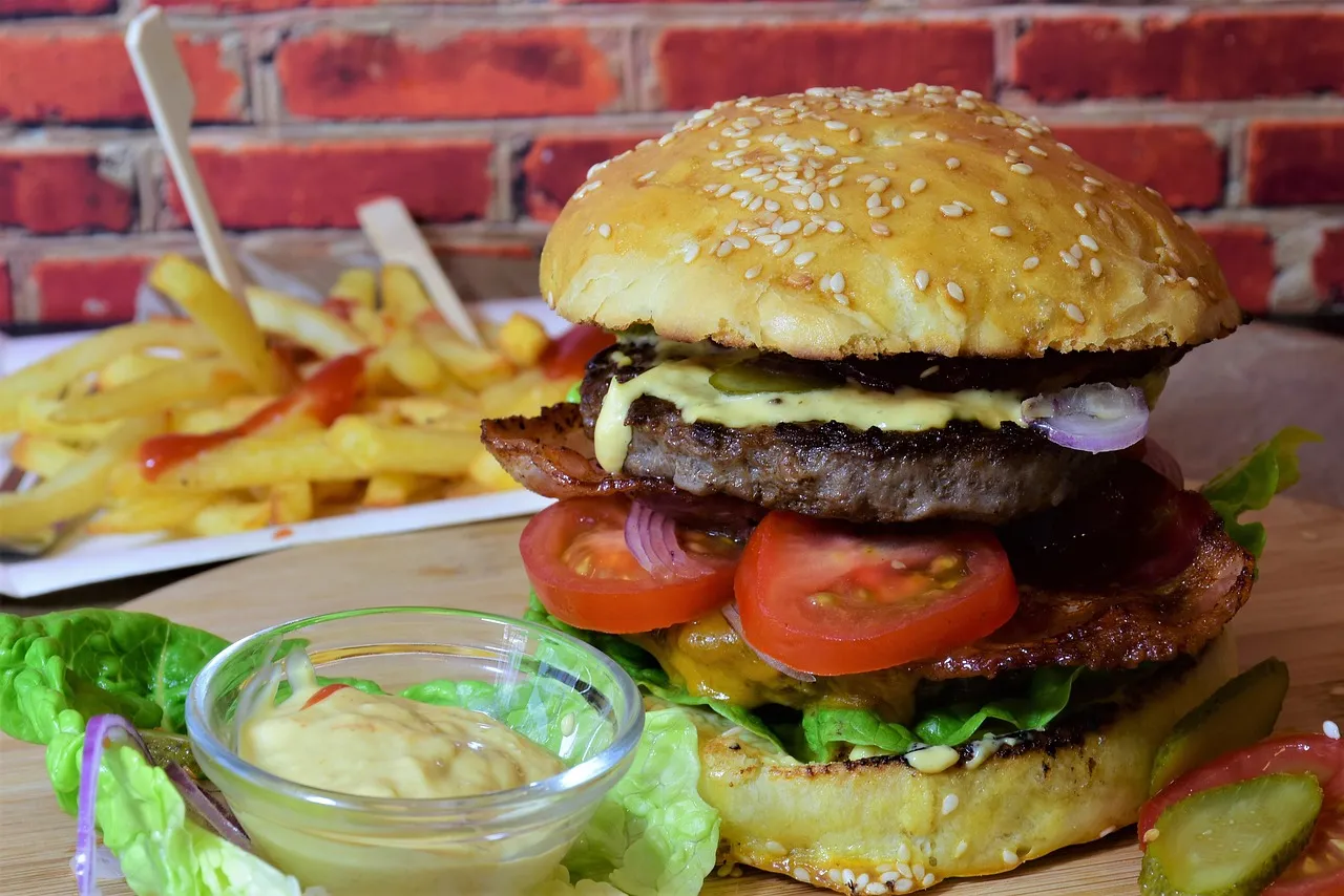 Zdjęcie Jakie mięso na burgery wołowe? Odkryj najlepsze kawałki!