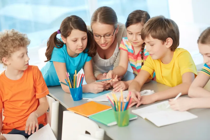 Zdjęcie Czy oligofrenopedagog może pracować z dzieckiem autystycznym? Sprawdź kwalifikacje