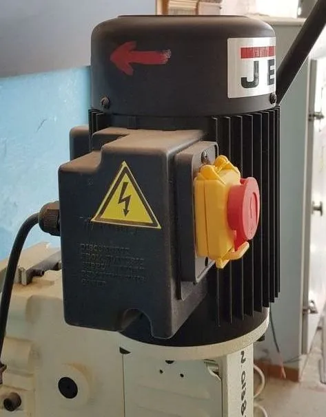 Zdjęcie Jak bezpiecznie sprawdzić silnik elektryczny 230V bez ryzyka uszkodzenia
