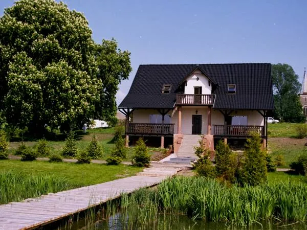 Zdjęcie Gdzie na ryby z noclegiem w Wielkopolsce? Odkryj najlepsze miejsca